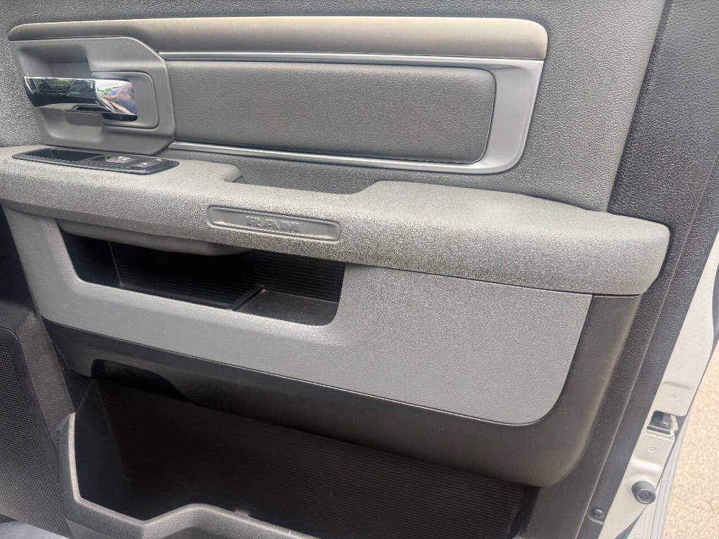 2015 RAM 1500 Image 15
