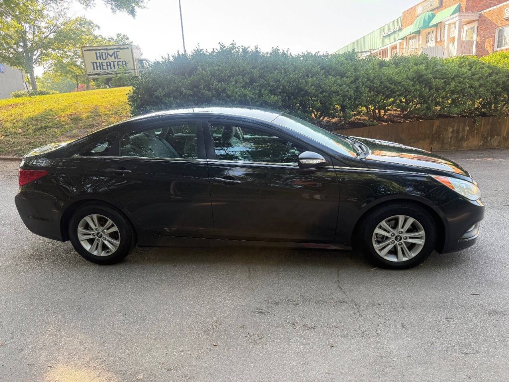 2014 Hyundai Sonata Image 3