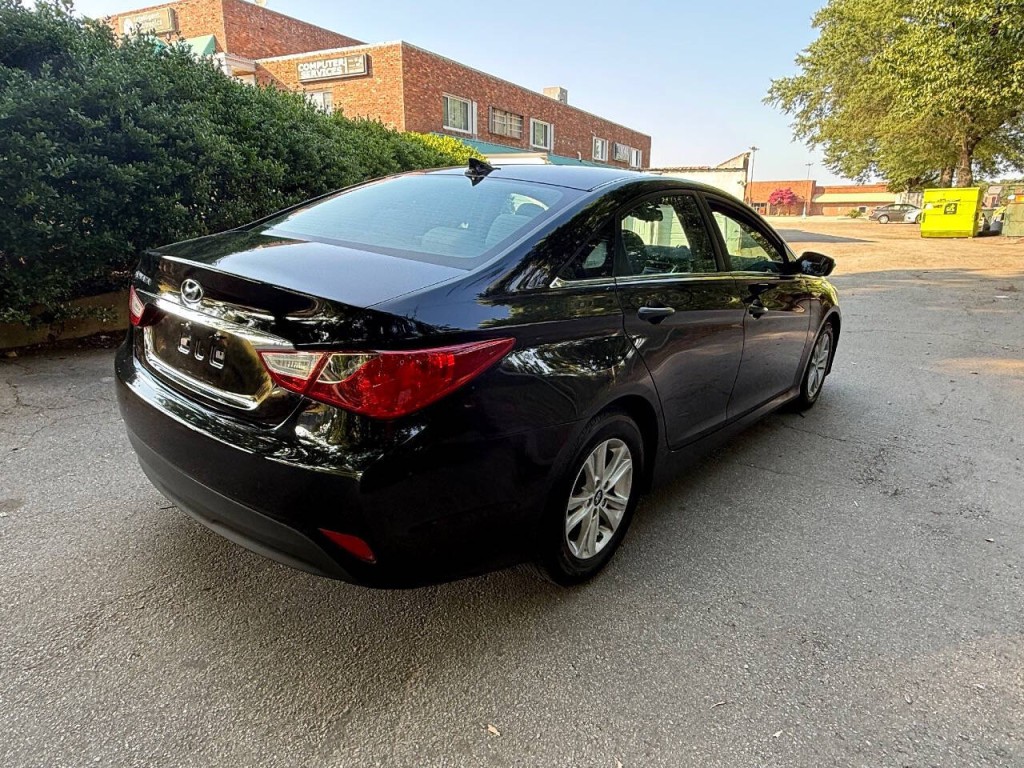 2014 Hyundai Sonata Image 4