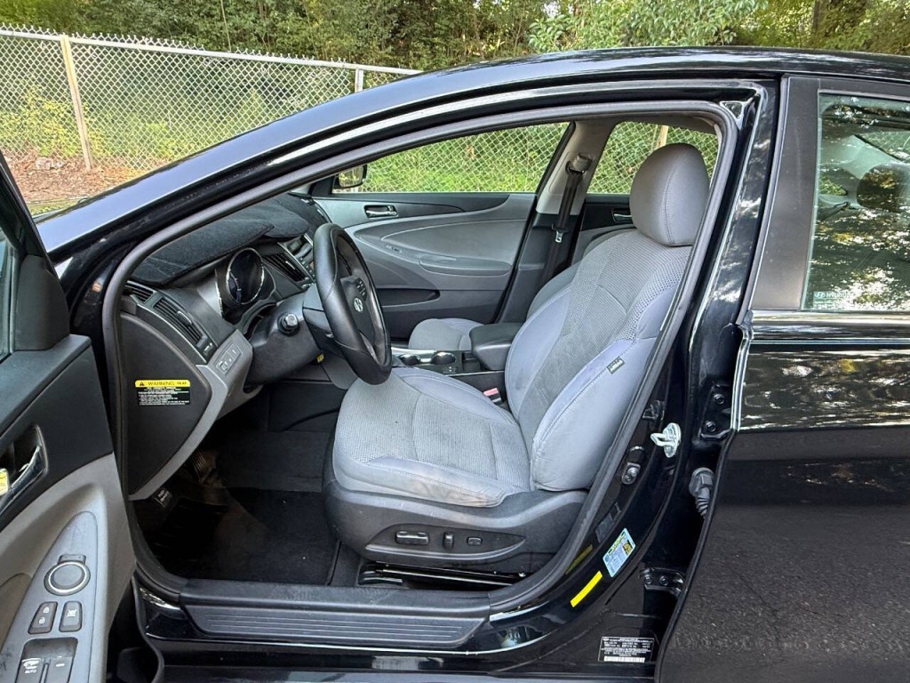 2014 Hyundai Sonata Image 10