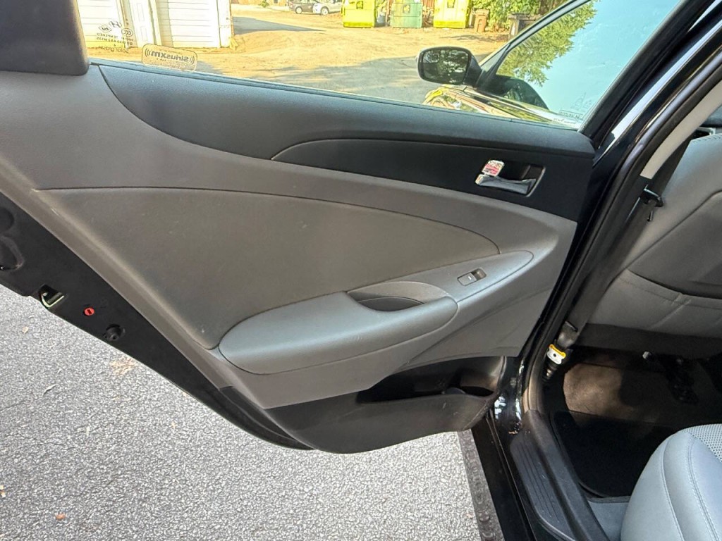 2014 Hyundai Sonata Image 11
