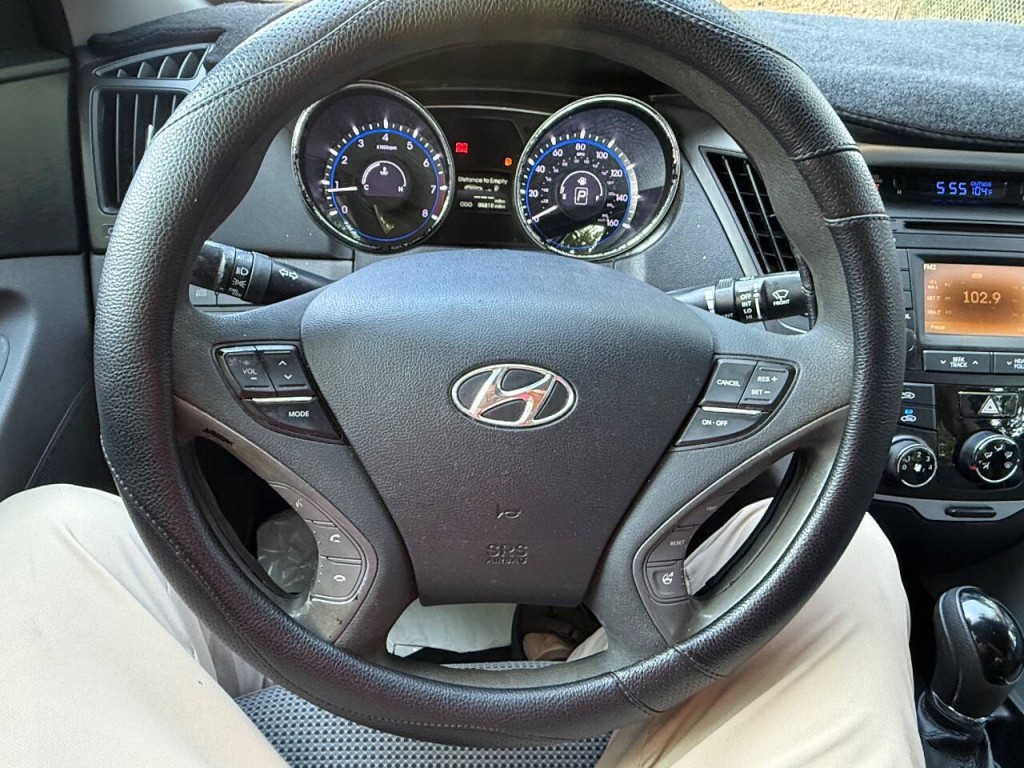 2014 Hyundai Sonata Image 17