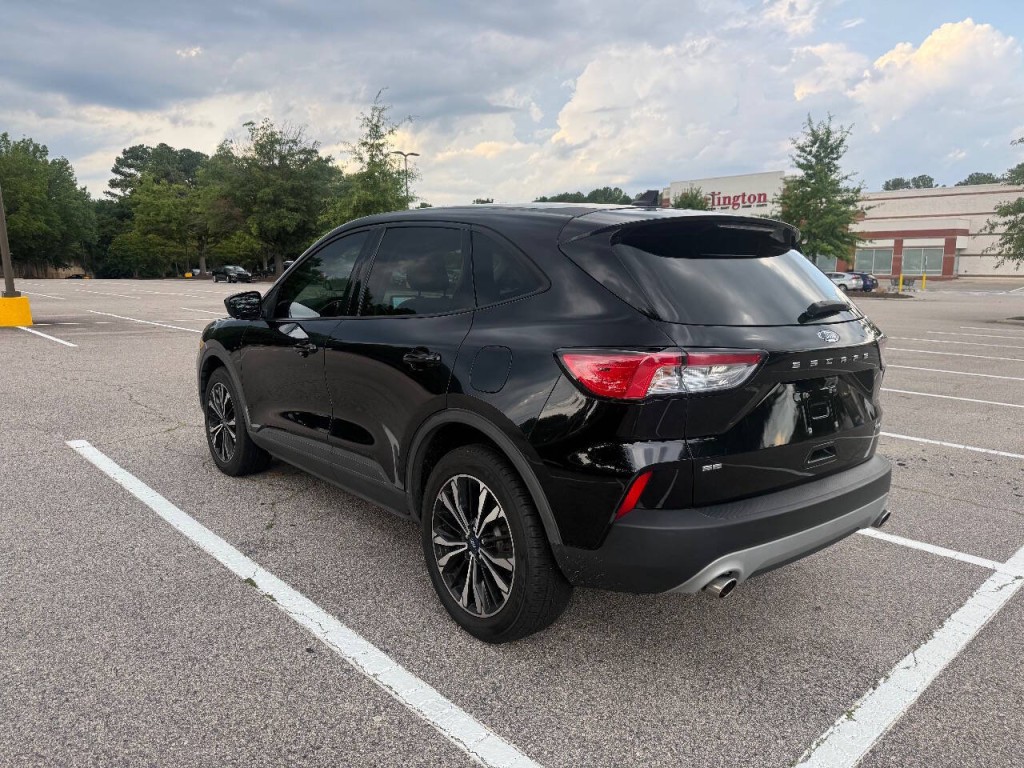 2021 Ford Escape Image 7