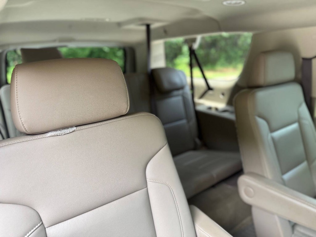 2017 Chevrolet Suburban Image 14