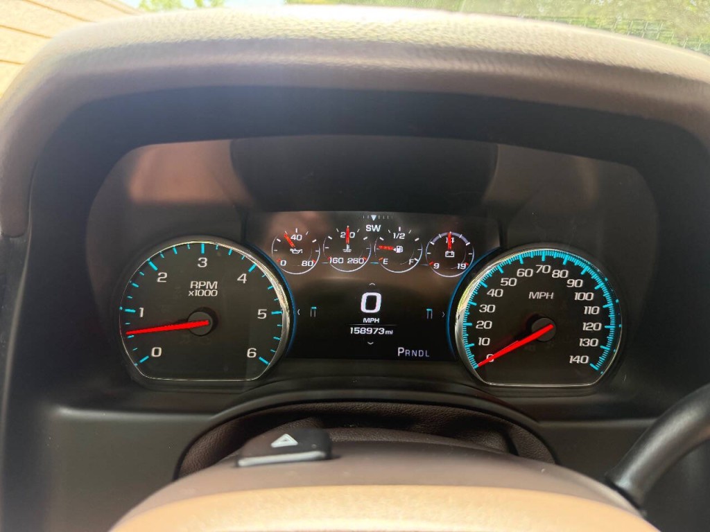 2017 Chevrolet Suburban Image 22