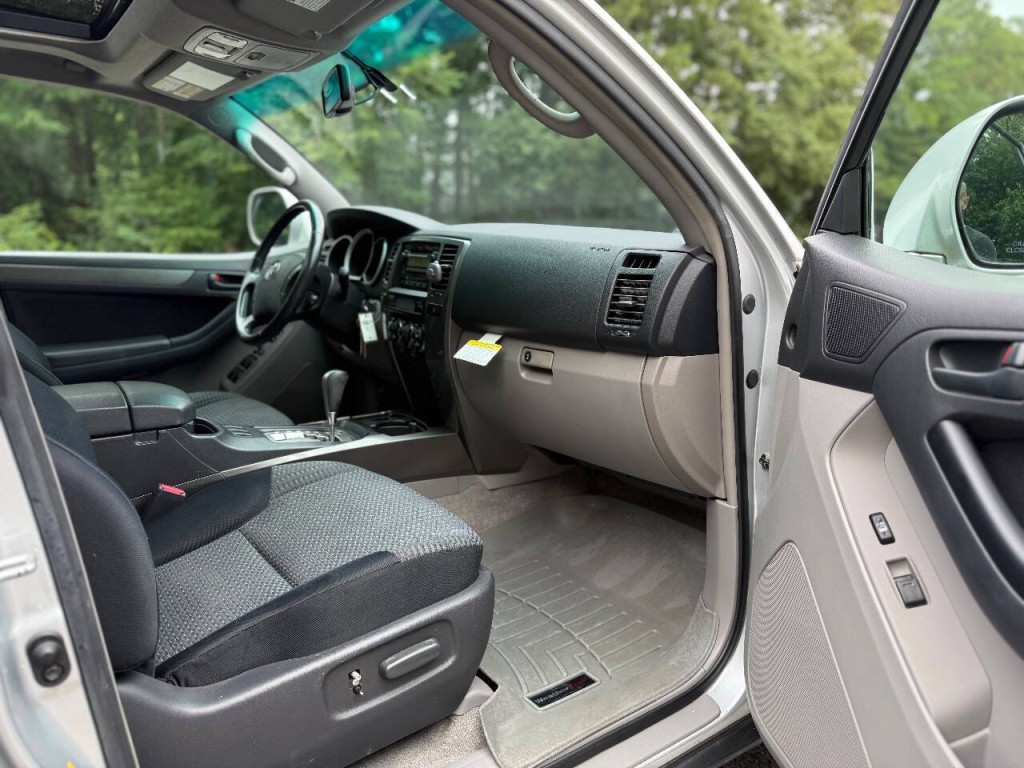 2008 Toyota 4Runner Image 11