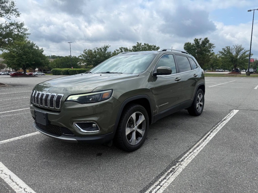2019 Jeep Cherokee Image 1