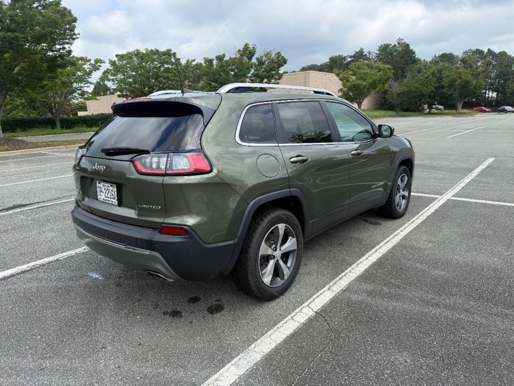 2019 Jeep Cherokee Image 4