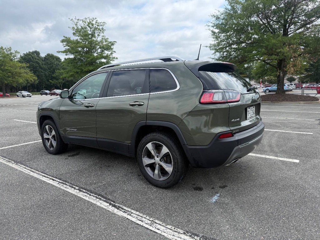 2019 Jeep Cherokee Image 7