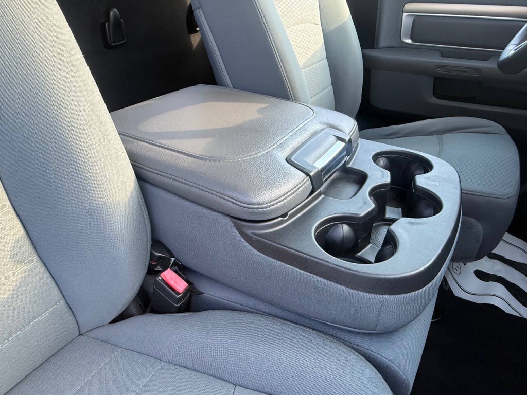 2014 RAM 1500 Image 14