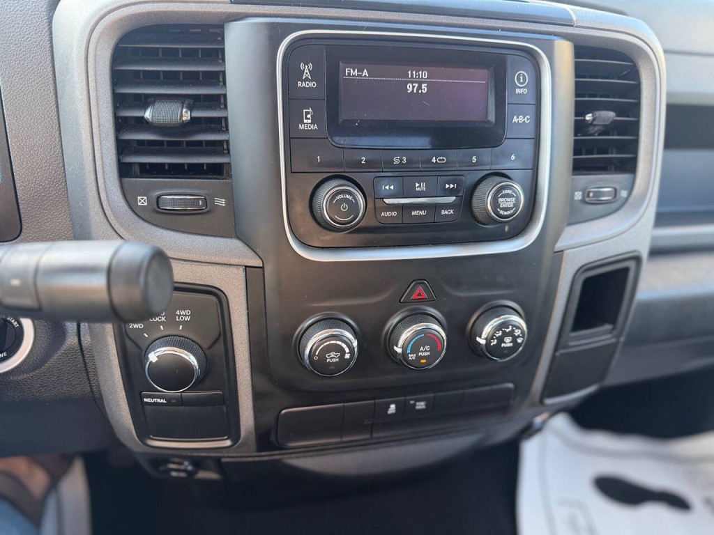2014 RAM 1500 Image 24
