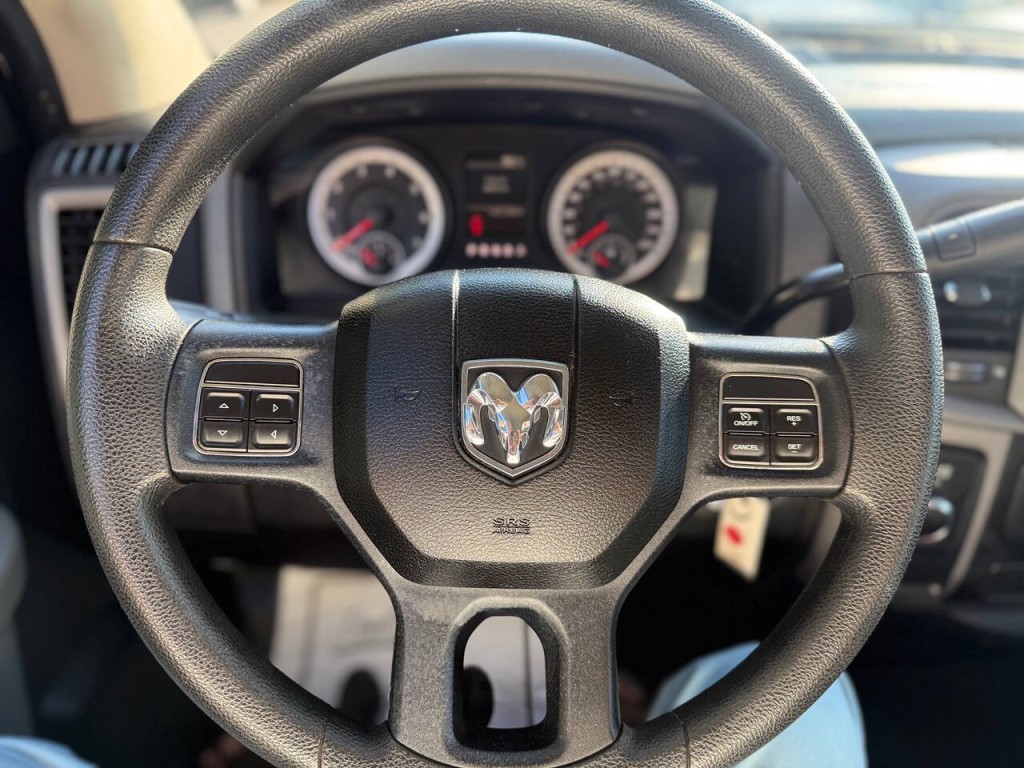 2014 RAM 1500 Image 28