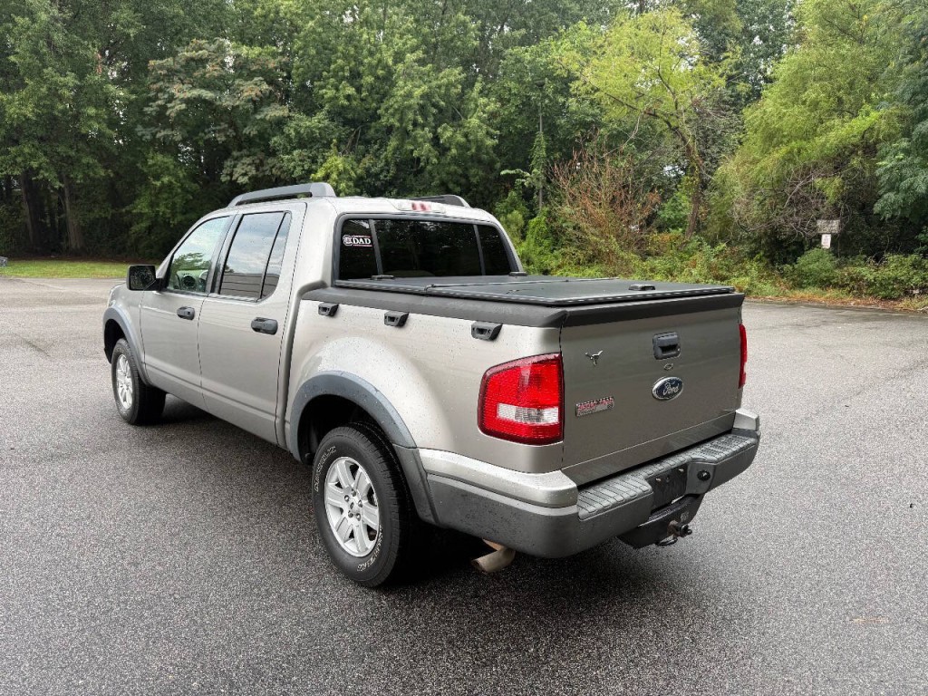 2008 Ford Explorer Image 3
