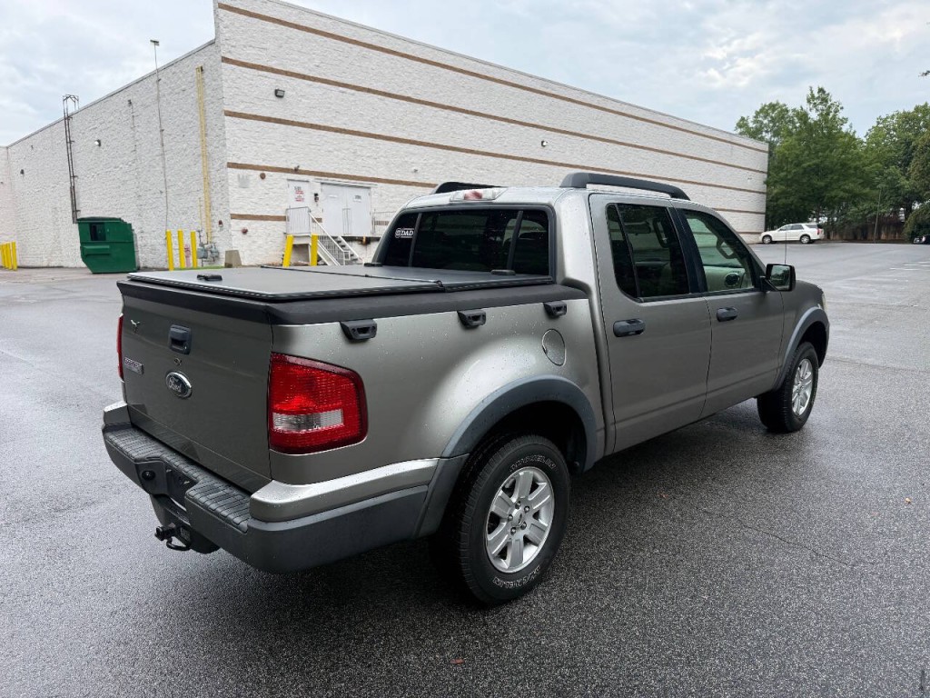 2008 Ford Explorer Image 4