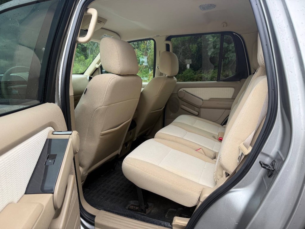 2008 Ford Explorer Image 14