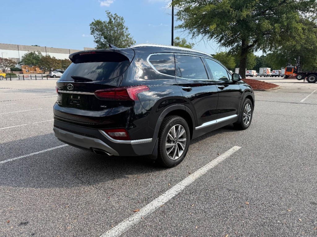 2020 Hyundai Santa Fe Image 5