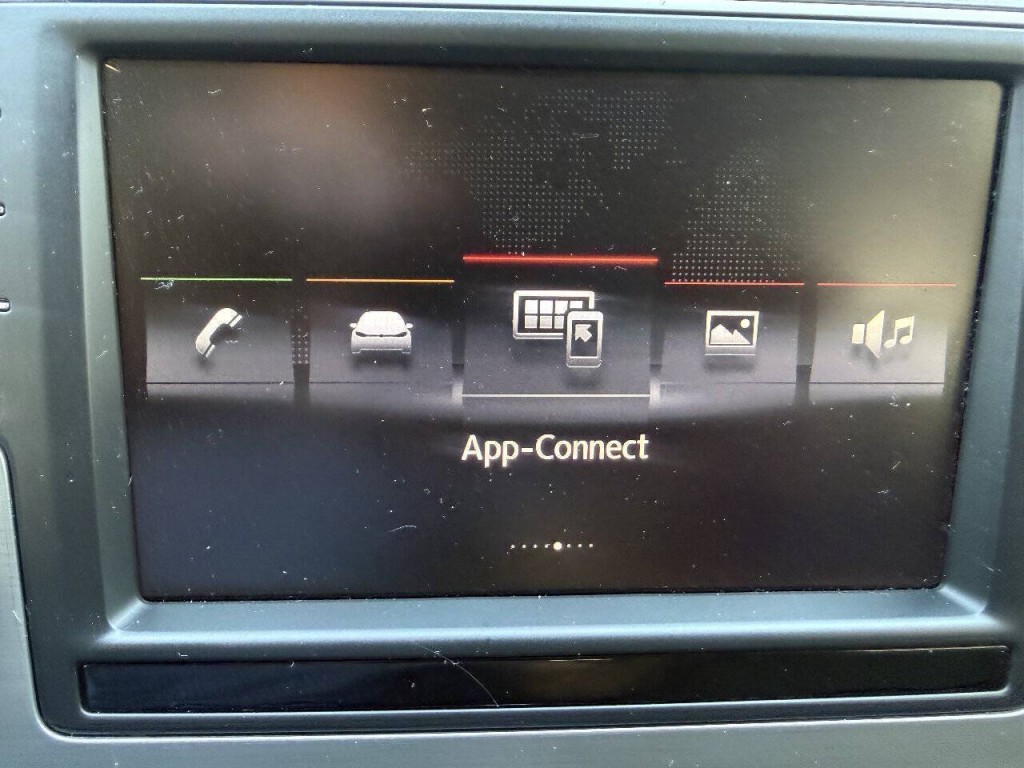 2016 Volkswagen Golf Image 25