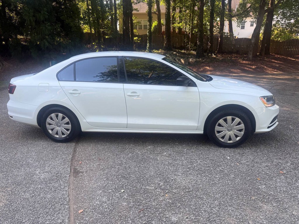2016 Volkswagen Jetta Image 3