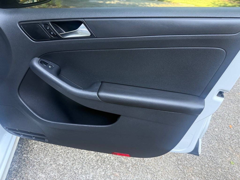 2016 Volkswagen Jetta Image 15