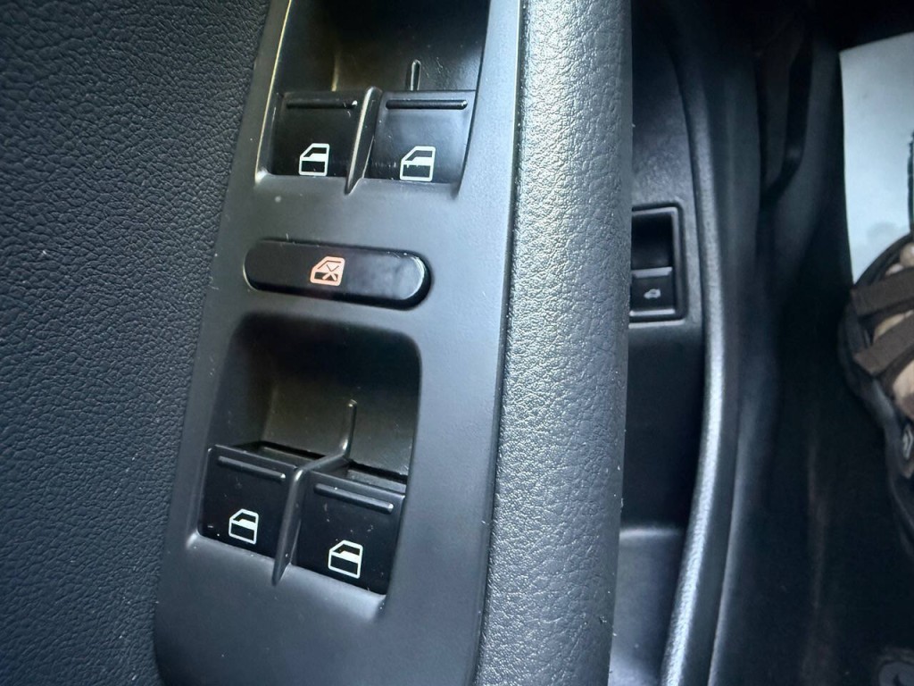 2016 Volkswagen Jetta Image 27