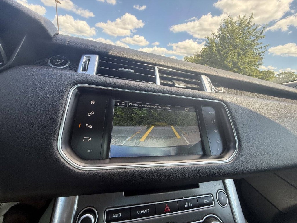 2016 Land Rover Range Rover Sport Image 11