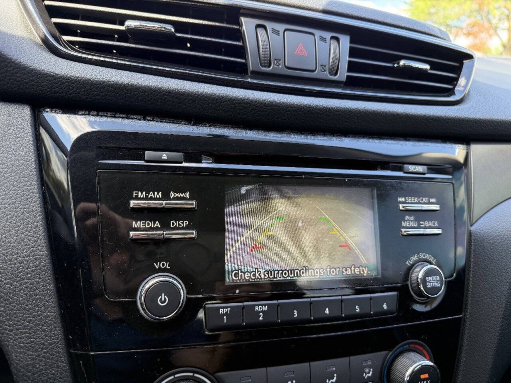 2018 Nissan Rogue Image 13