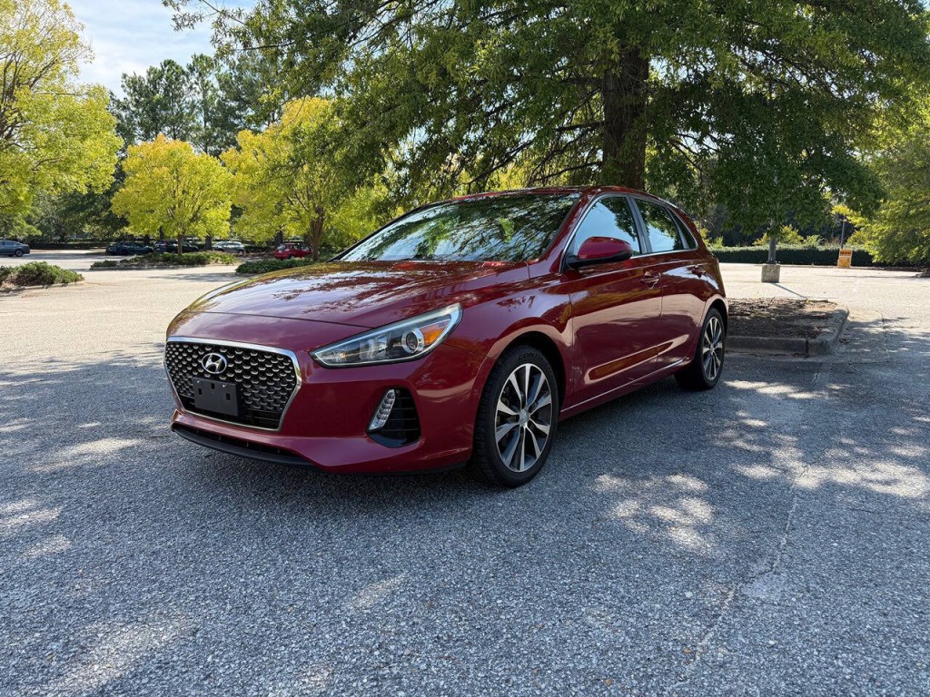 2018 Hyundai Elantra Image 1