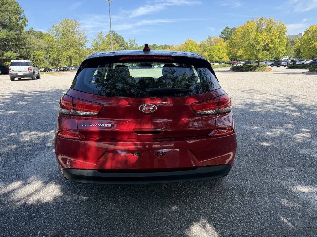 2018 Hyundai Elantra Image 4