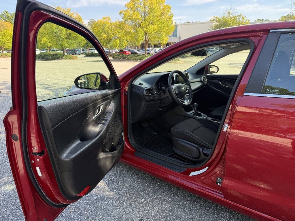 2018 Hyundai Elantra Image 7