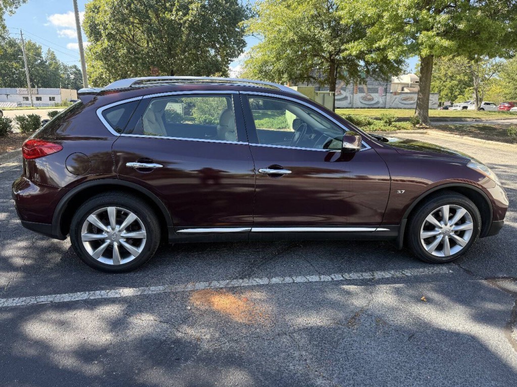 2017 INFINITI QX50 Image 3