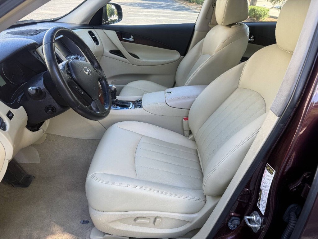 2017 INFINITI QX50 Image 10