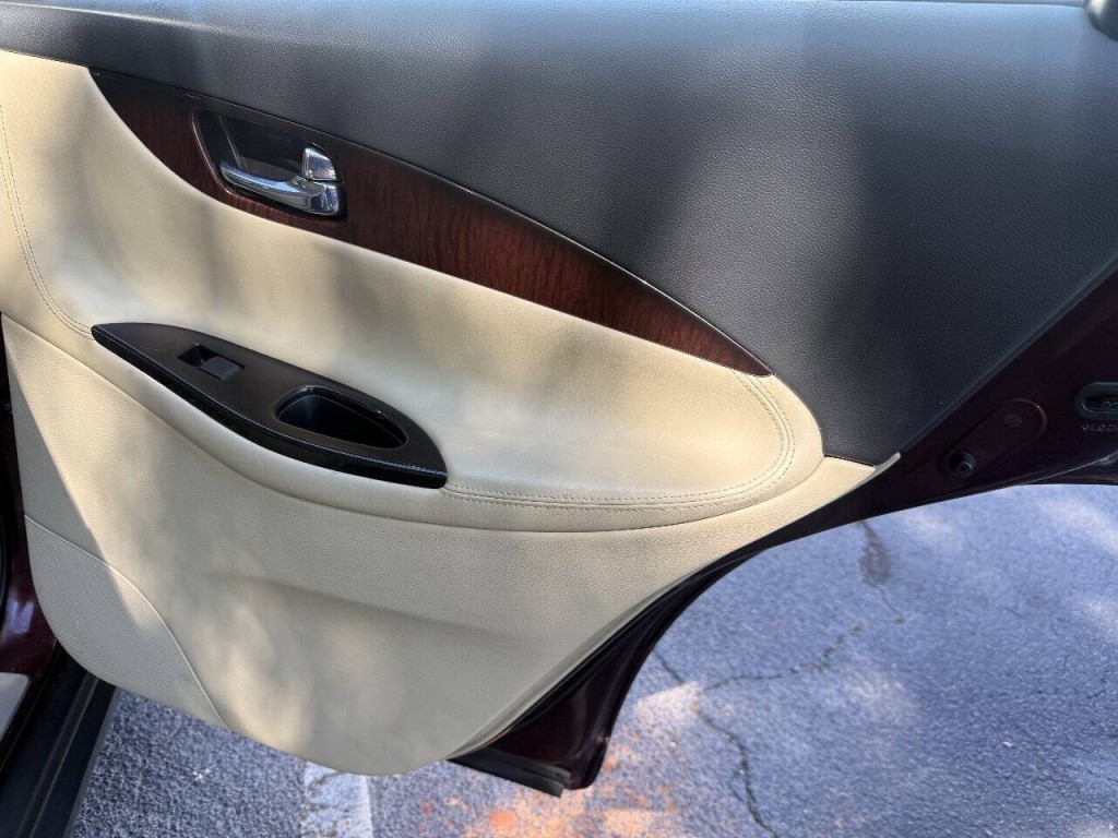 2017 INFINITI QX50 Image 21