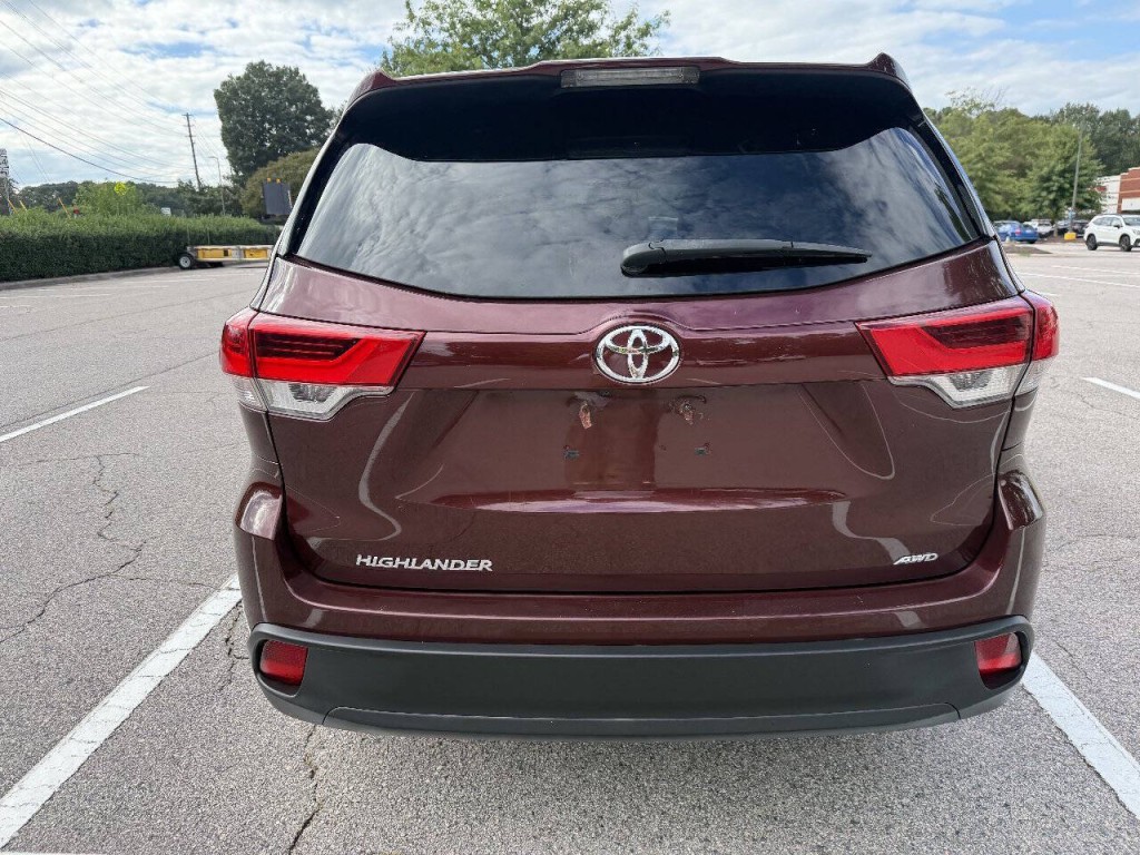 2018 Toyota Highlander Image 5