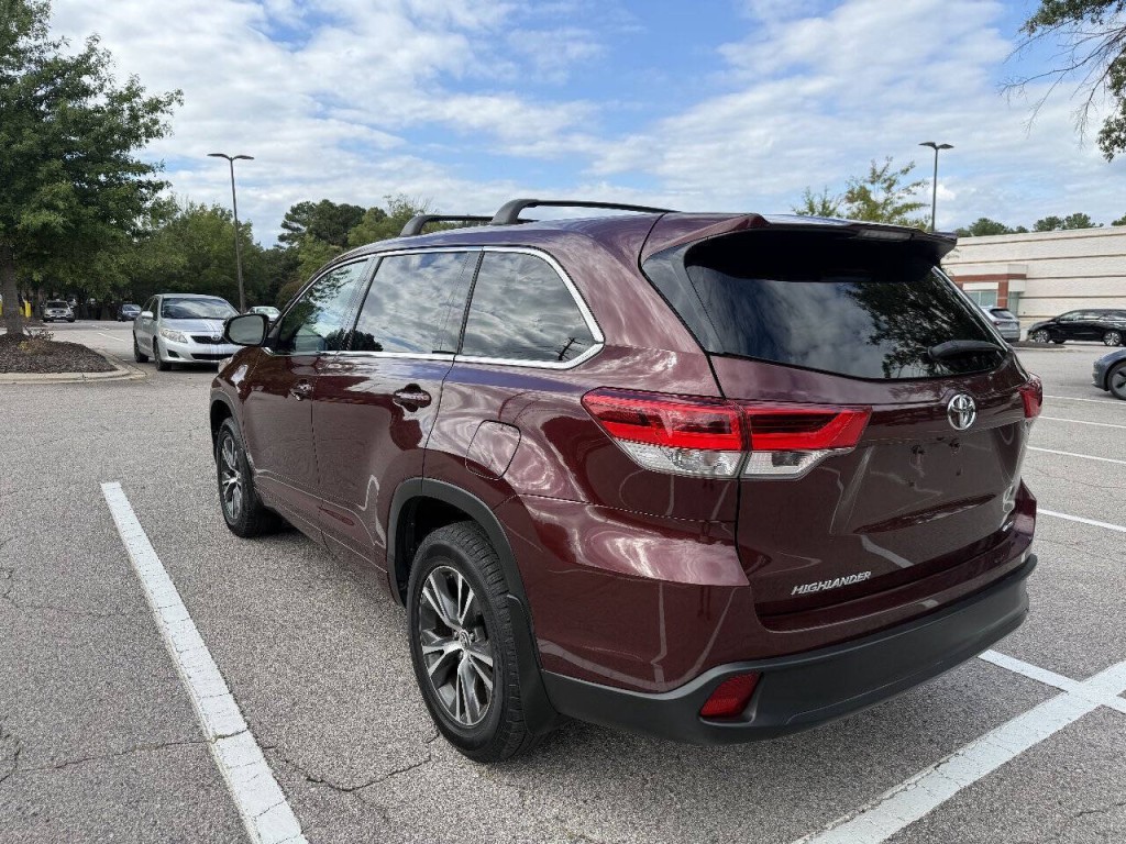2018 Toyota Highlander Image 6