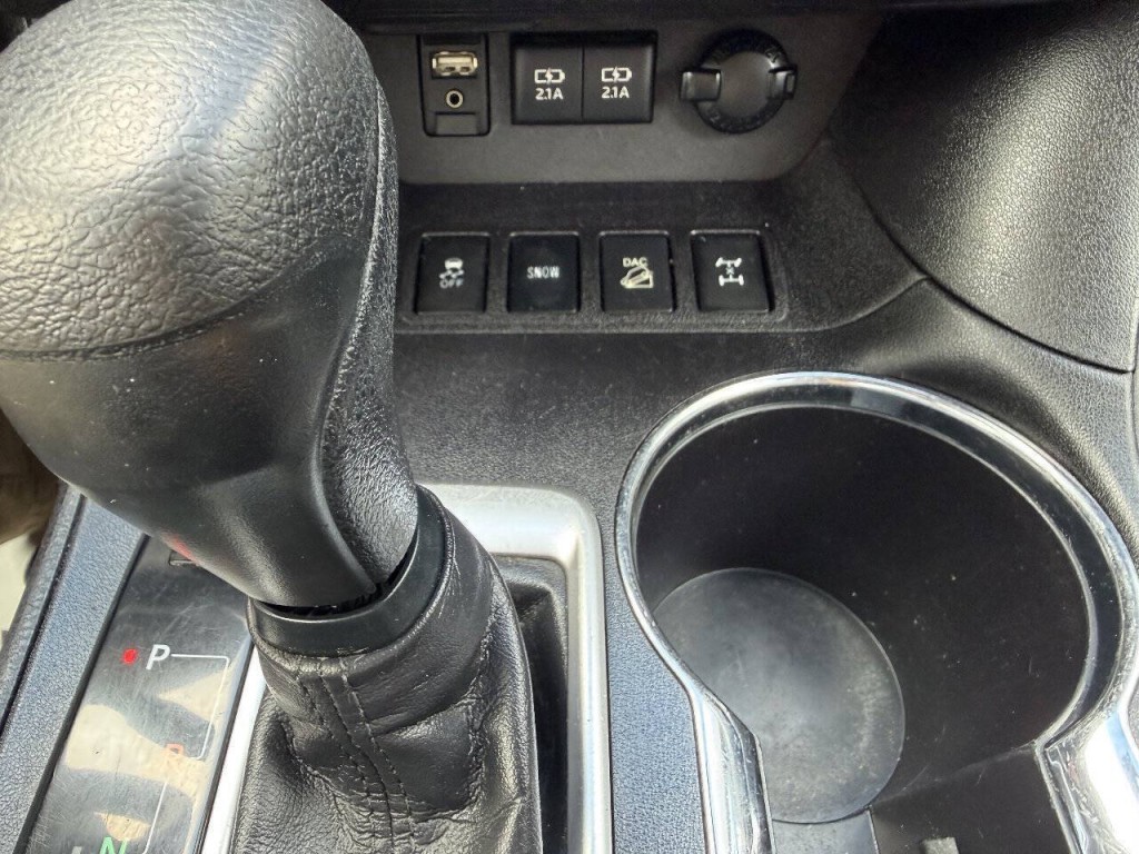 2018 Toyota Highlander Image 19
