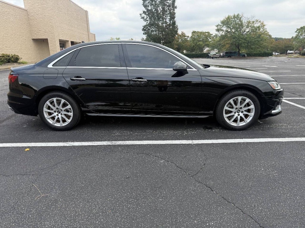 2021 Audi A4 Image 3