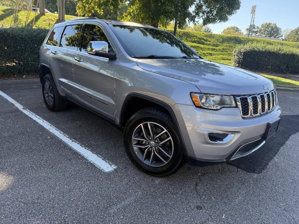 2018 Jeep Grand Cherokee Image 4