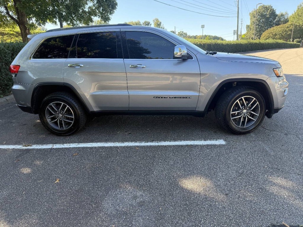 2018 Jeep Grand Cherokee Image 5