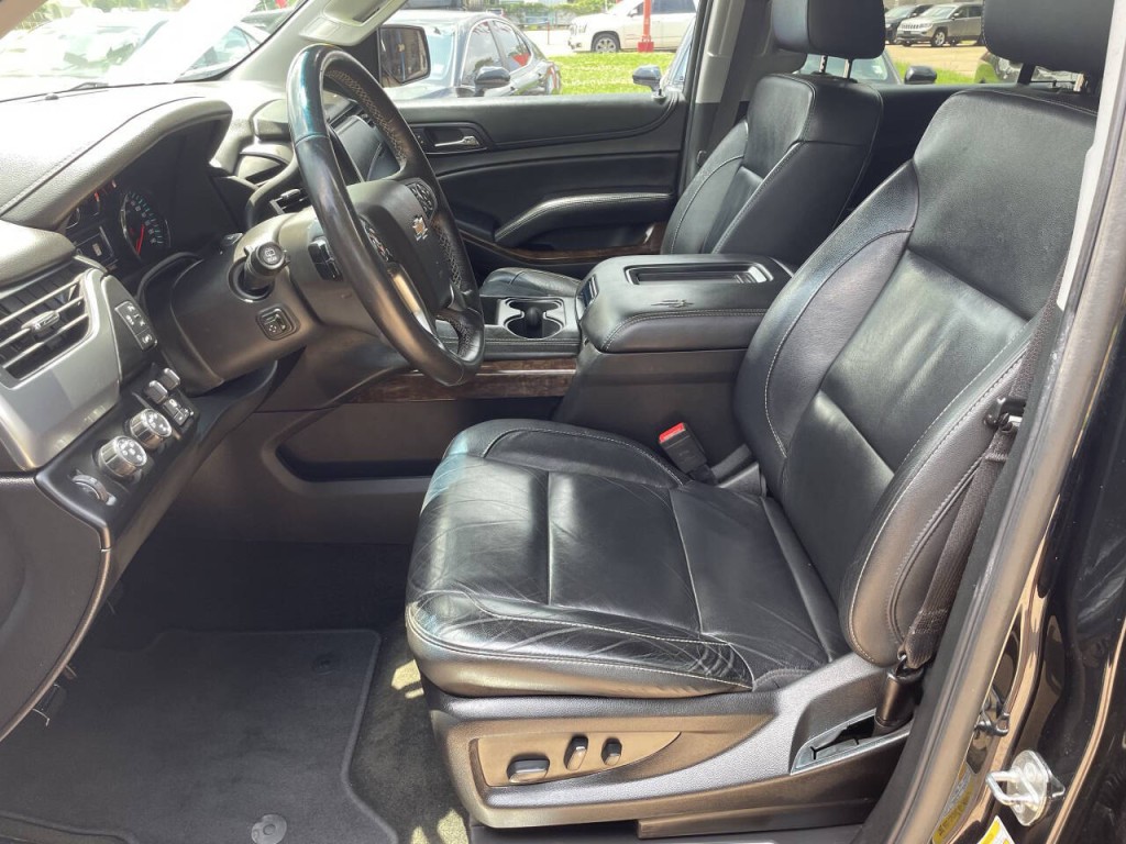 2018 Chevrolet Suburban Image 4