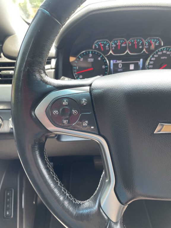 2018 Chevrolet Suburban Image 7