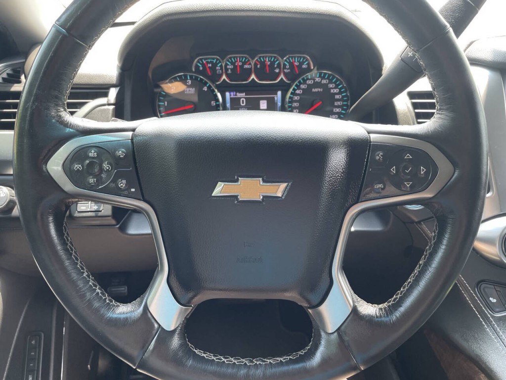 2018 Chevrolet Suburban Image 8