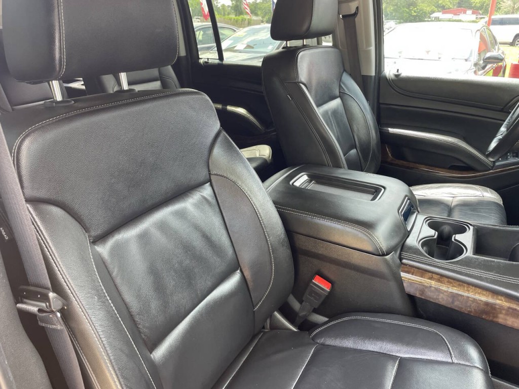 2018 Chevrolet Suburban Image 18