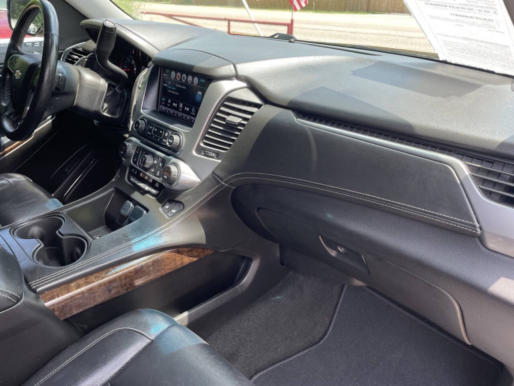 2018 Chevrolet Suburban Image 19