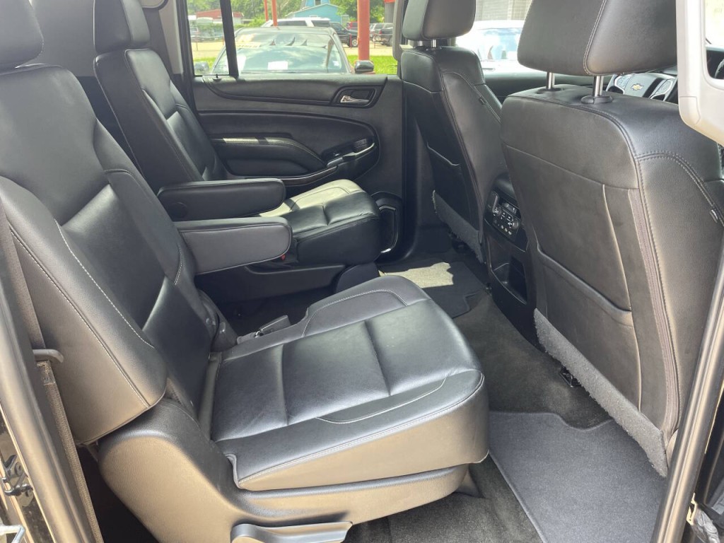 2018 Chevrolet Suburban Image 21