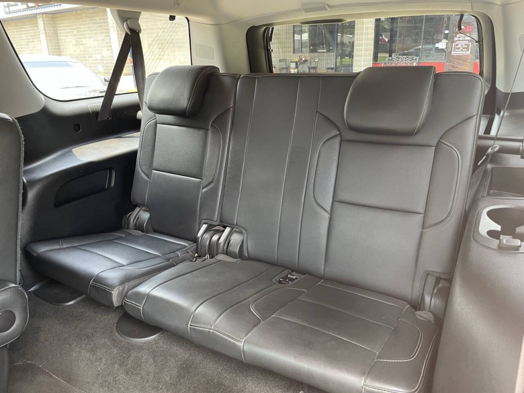 2018 Chevrolet Suburban Image 22