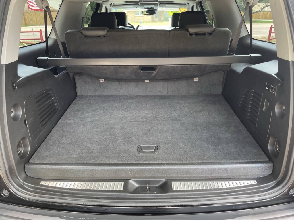 2018 Chevrolet Suburban Image 26