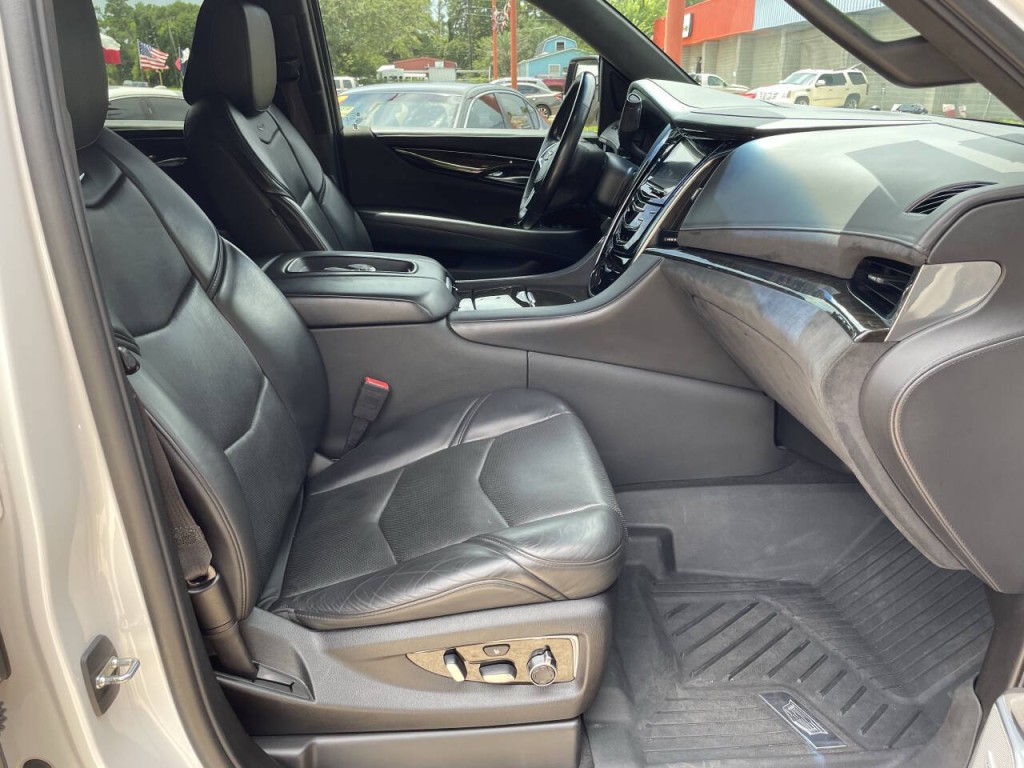2019 Cadillac Escalade Image 23