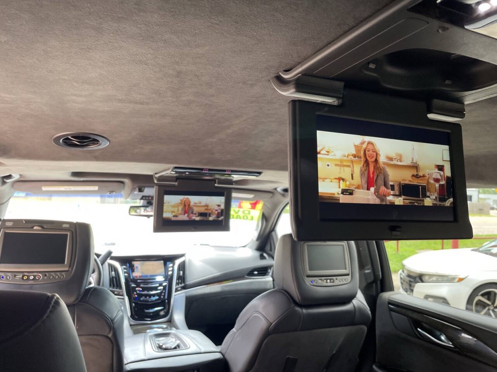 2019 Cadillac Escalade Image 30