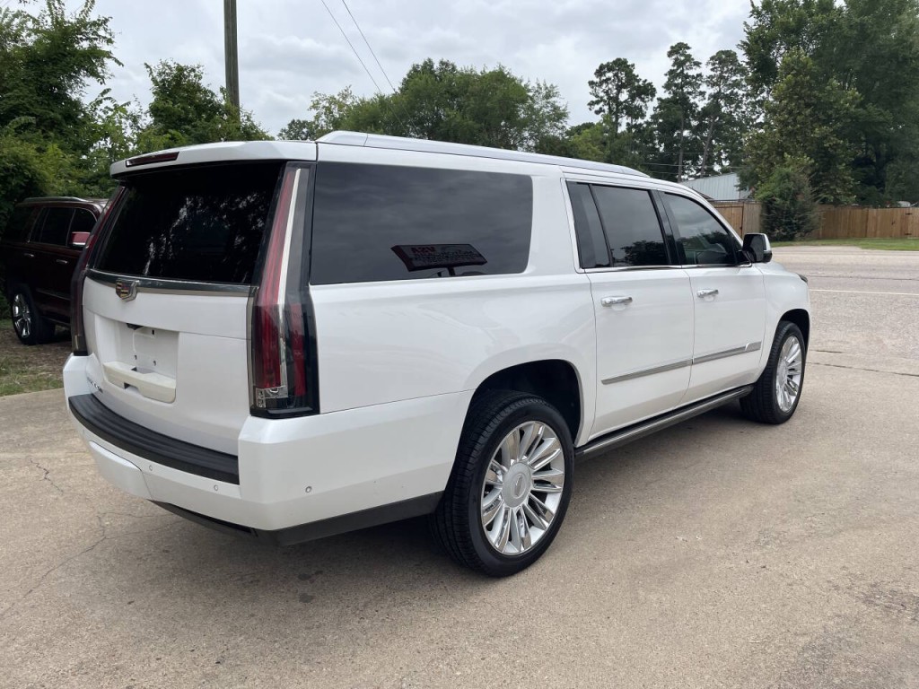 2019 Cadillac Escalade Image 39