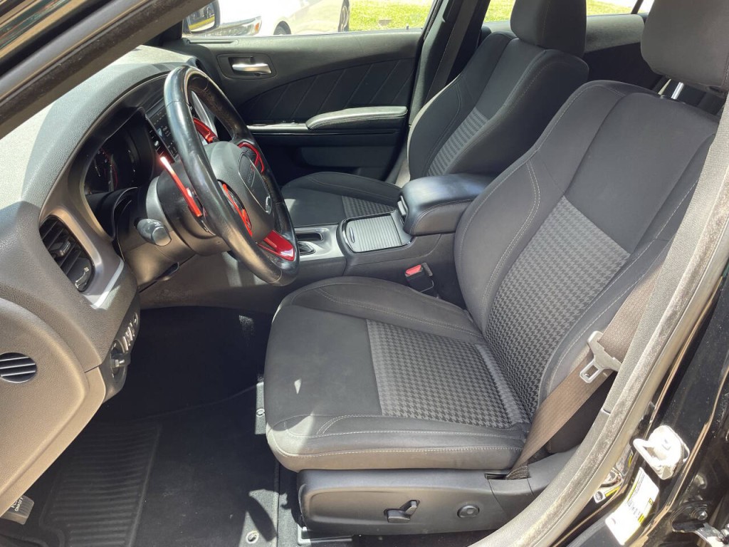 2019 Dodge Charger Image 4
